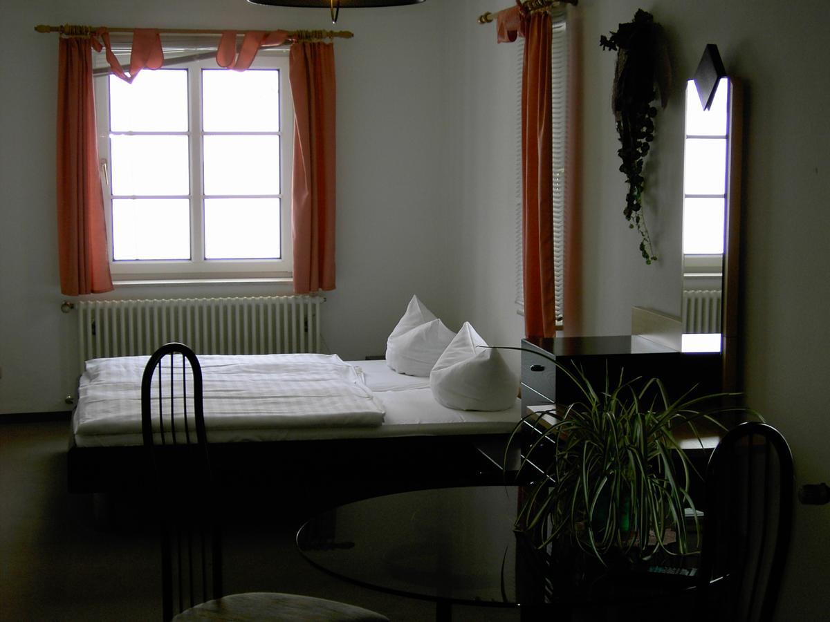 Landhotel Am Fuchsbach Berga  Екстериор снимка